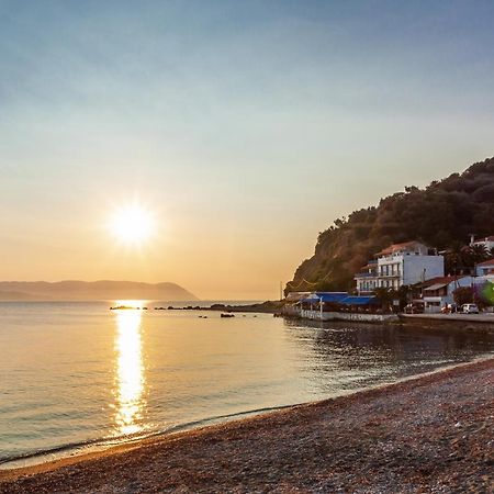 Elios Private Living Villa Neo Klima Bagian luar foto