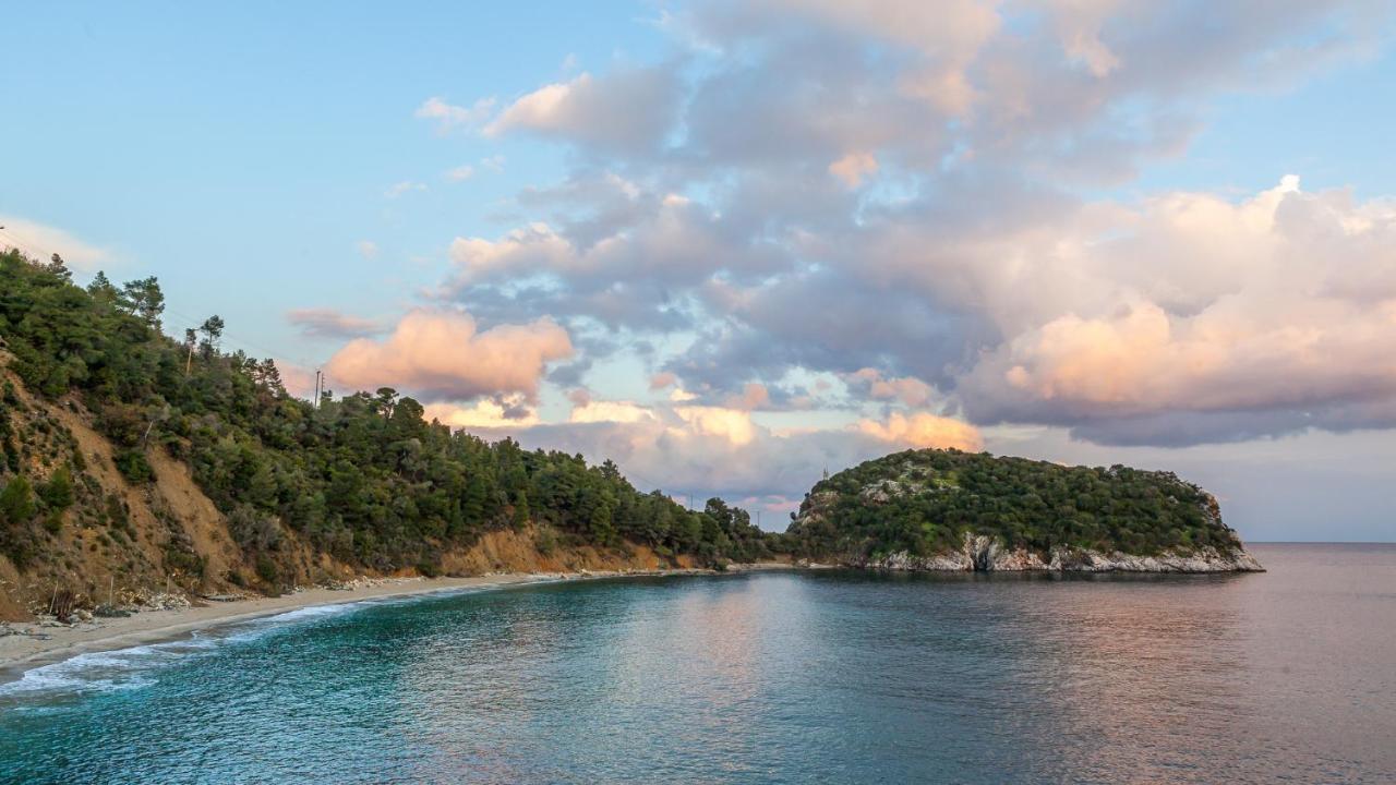 Elios Private Living Villa Neo Klima Bagian luar foto